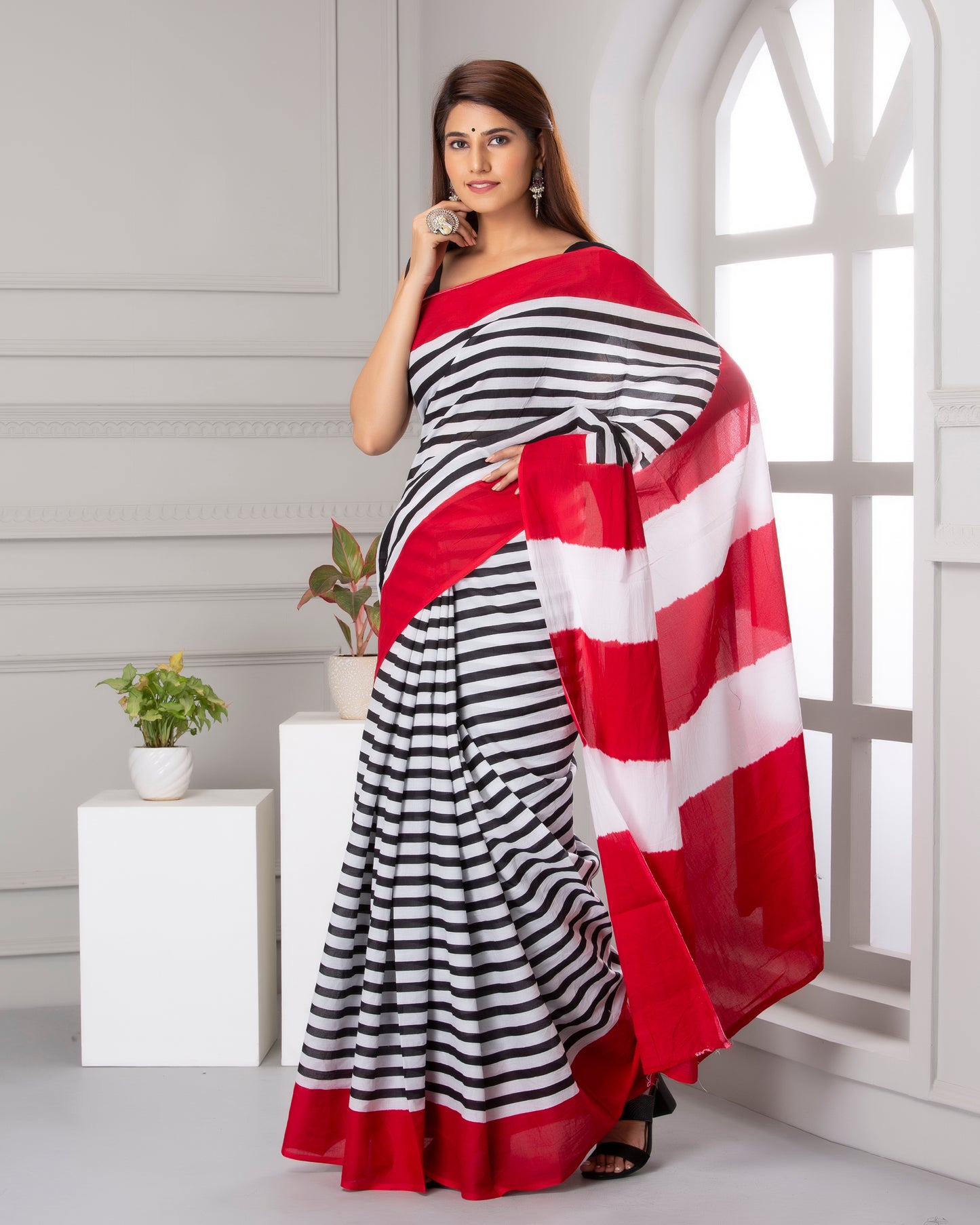 Cotton MulMul Strip Printed Sarees