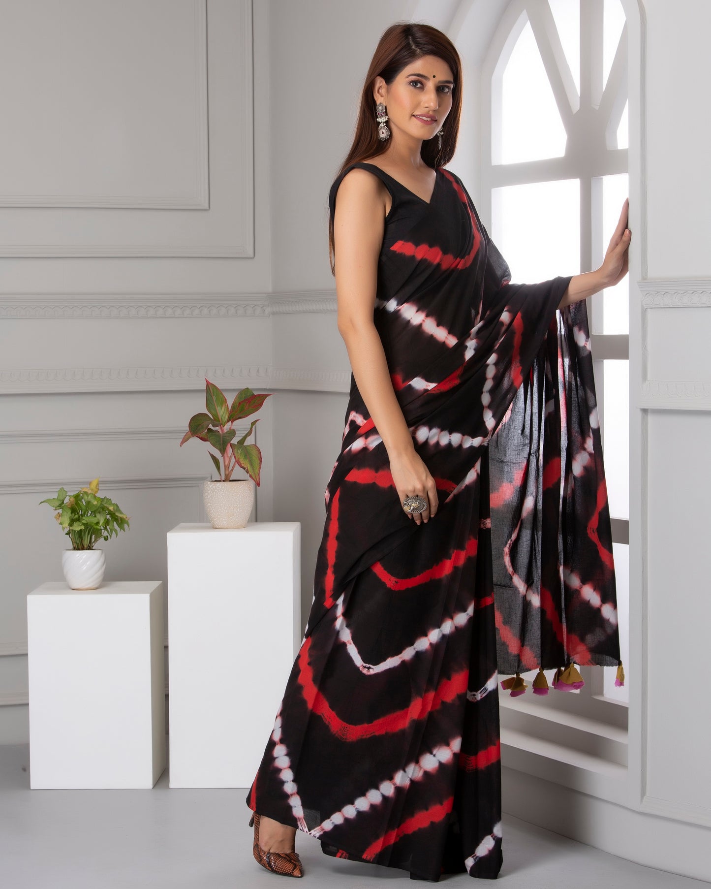 Printed Black Shibori Print Cotton MulMul Saree