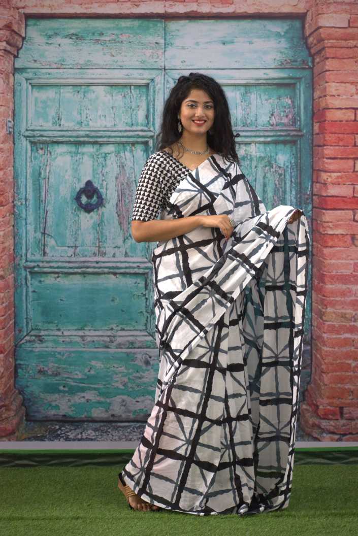 Printed White Shibori Print Cotton MulMul Saree
