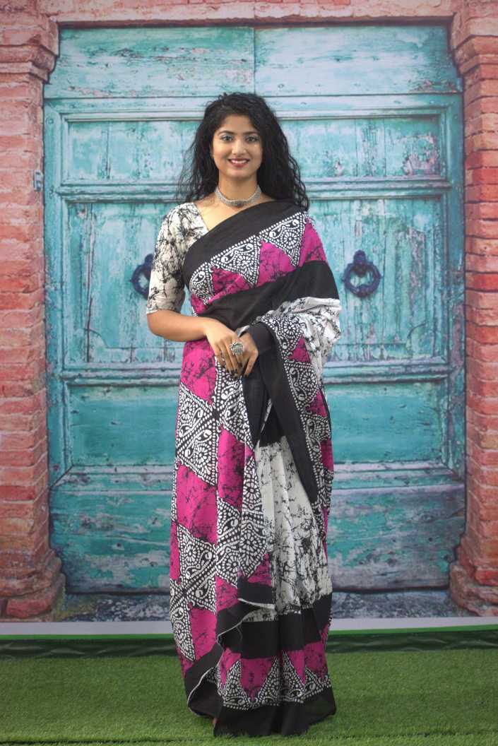 Printed White Batik Print Cotton MulMul Saree