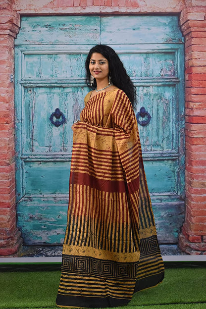 Printed Pink Batik Print Cotton MulMul Saree